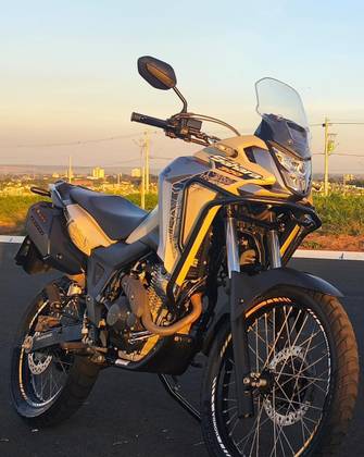 HONDA XRE 300 SAHARA ADVENTURE 
